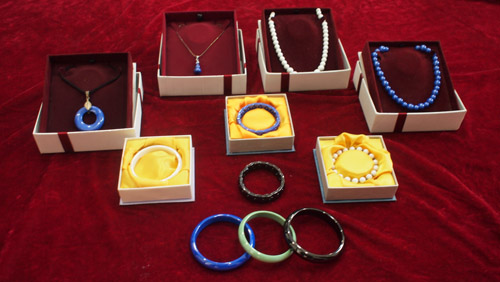 Color ceramic jewelry